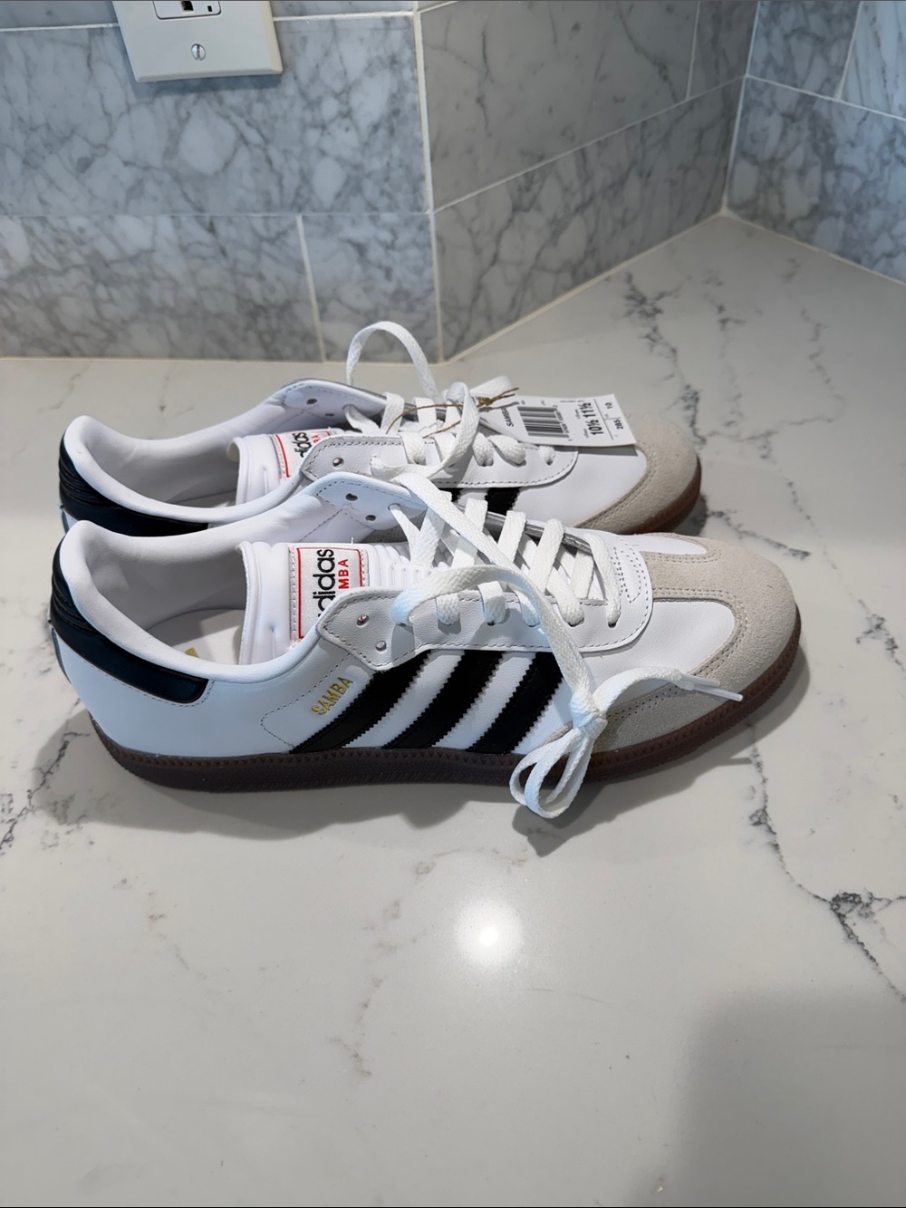 BRAND NEW adidas Samba Classic White Black Sneakers with Gum Sole - Picture 3 of 4